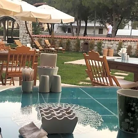 Kerme Ottoman Alacati Otel